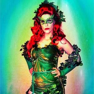 Meet your Posher, Holly